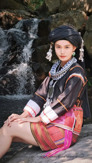Chinese Nation - Li nationality