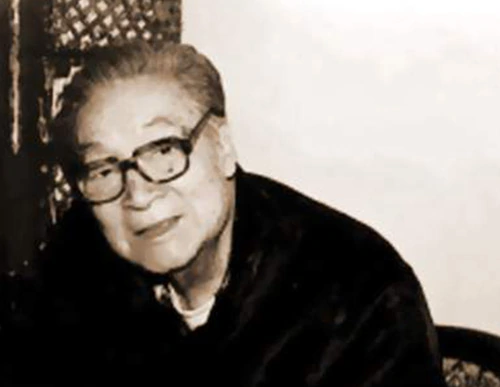 Feng Yidai's Essay: Forgetting the Past Is a Crime - modern chinese literature 冯亦代《忘了过去就是犯罪》