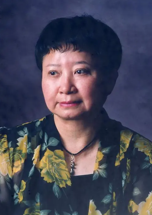 Zhang Xiaofeng's Essay: For the Mountaintop —To Students of the Graduating Class - modern chinese literature 张晓风《高处何处有 赠给毕业同学》