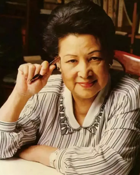 Lin Haiyin's Essay: Winter Sun? Childhood? Caravan - modern chinese literature 林海音《冬阳·童年·骆驼队》