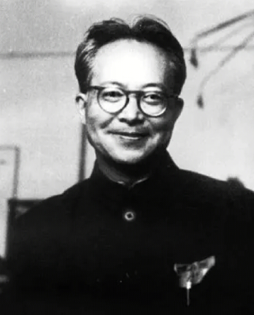 Shen Congwen: Chest Precipice (Excerpt)~《箱子岩(节选)》(沈从文)with English Translations