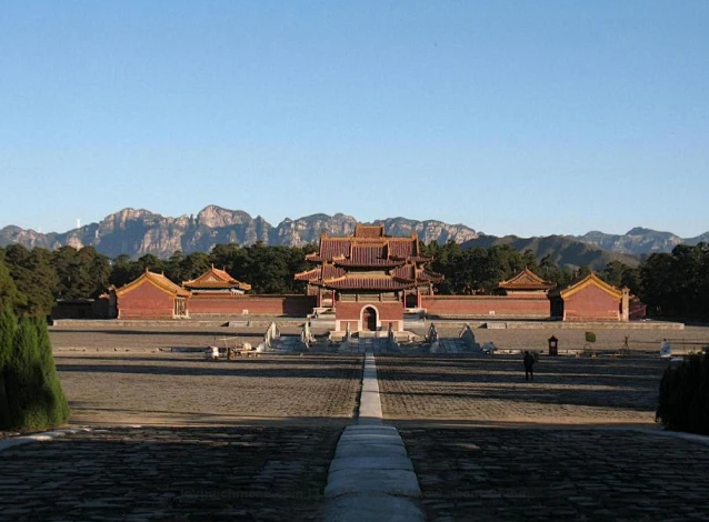 Yan Capital Site