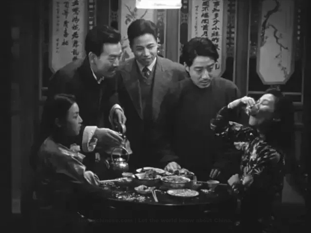 Spring in a Small Town (1948) 小城之春 - Chinese Movies