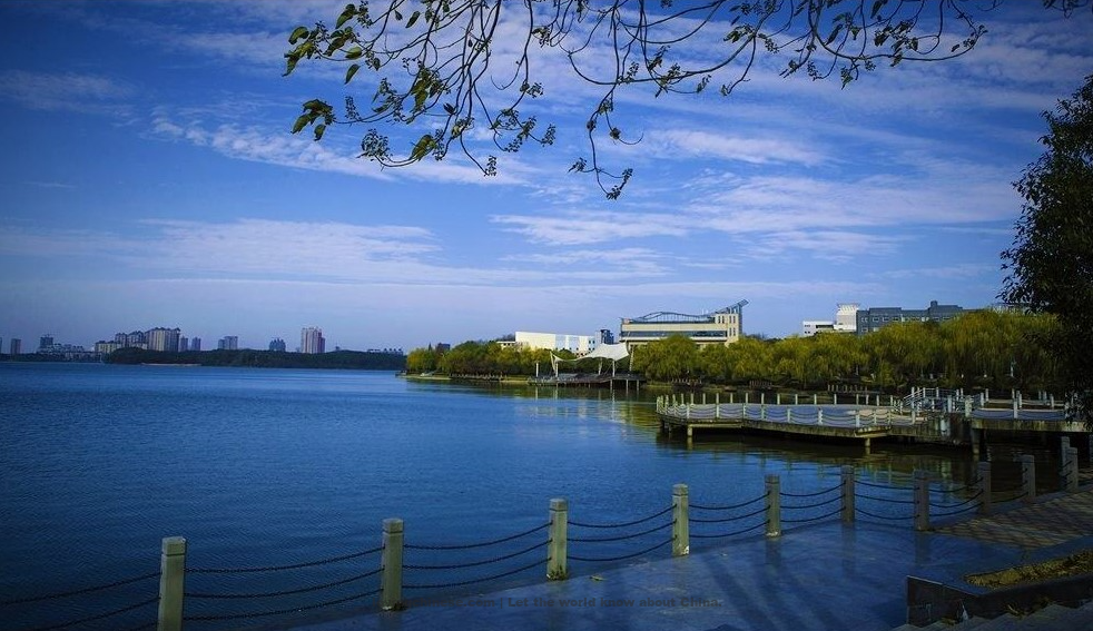 Yueyang 岳阳（Yuèyáng） - Chinese Cities