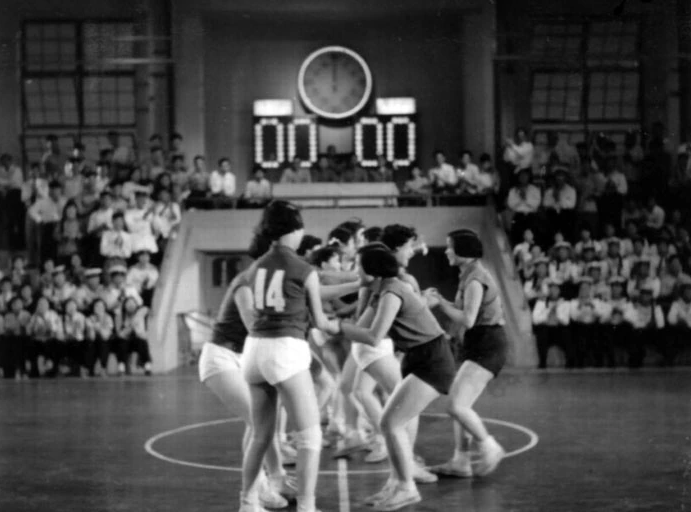 Woman Basketball Player No. 5 - 女篮5号 - Chinese Movies