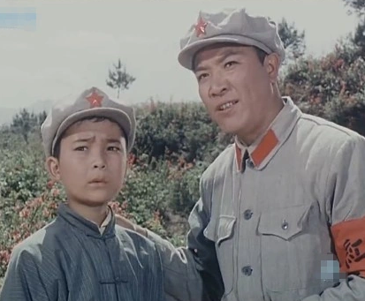 Sparkling Red Star - 闪闪的红星 - Chinese Movies