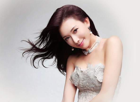 Chinese Women Star: Lin Chi-ling(林志玲)