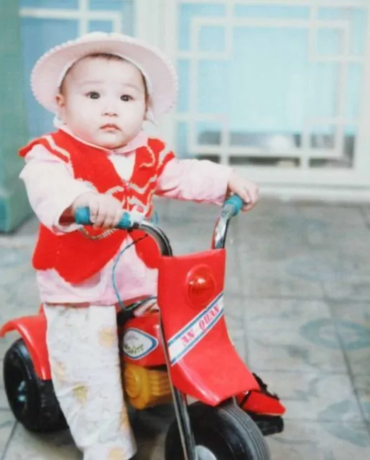Chinese star: Chris Lee 李宇春