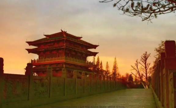 Jiang Kui Poem: Pale Golden Willow – 姜夔《淡黄柳·空城晓角》