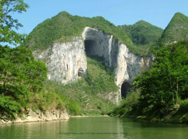 Liu Kezhuang Poem: Congratulations to the Bridegroom · A Songstress Singing at the Banquet– 刘克庄《贺新郎·席上闻歌有感》